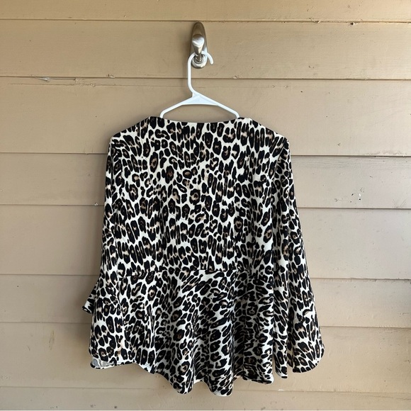 Chico's Leopard Print Long Sleeve Blouse - Size M NWT Neutral Classic Office - Picture 7 of 7